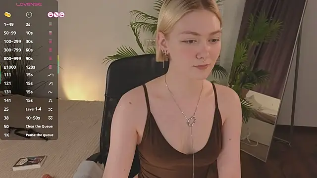 Snapshot of _Rude_Girl_ chatting on November 20, 2025, 3:45 pm Rude Girl online show from November 20, 2025, 3:45 pm