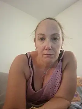 Wisie Cutie online show from September 23, 2025, 3:19 pm