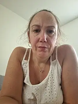 Wisie Cutie online show from November 1, 2025, 11:59 am