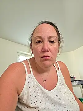 Wisie Cutie online show from April 14, 2026, 10:20 am