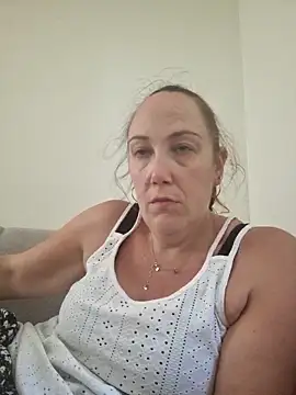 Wisie Cutie online show from September 19, 2025, 3:49 pm