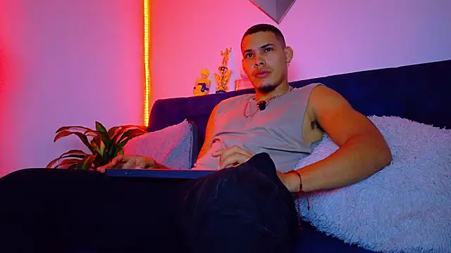 rick03 leto online show from October 20, 2025, 4:25 am