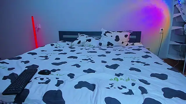 TishaLove online show from September 8, 2025, 5:56 pm