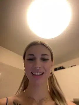 Charming Ritta online show from January 5, 2025, 10:53 am