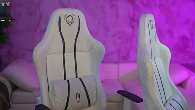 Snapshot of Kisasolo chatting on March 5, 2025, 4:02 pm Kisasolo online show from March 5, 2025, 4:02 pm