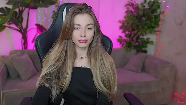 Snapshot of Kisasolo chatting on February 14, 2025, 2:50 am Kisasolo online show from February 14, 2025, 2:50 am