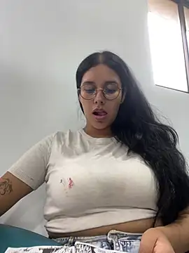 Snapshot of Annya-sweet chatting on March 13, 2025, 2:55 pm Annya-sweet online show from March 13, 2025, 2:55 pm