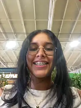 Snapshot of Annya-sweet chatting on February 25, 2025, 5:51 pm Annya-sweet online show from February 25, 2025, 5:51 pm