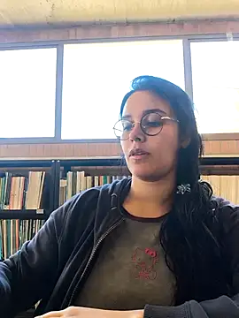 Snapshot of Annya-sweet chatting on November 18, 2025, 4:32 pm Annya-sweet online show from November 18, 2025, 4:32 pm