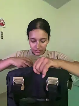 Snapshot of Annya-sweet chatting on March 17, 2025, 9:13 pm Annya-sweet online show from March 17, 2025, 9:13 pm