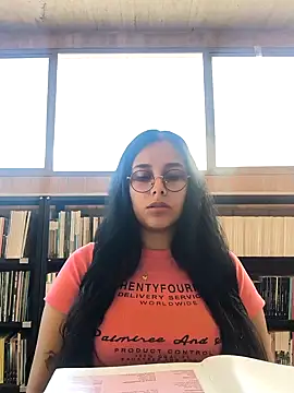 Snapshot of Annya-sweet chatting on October 28, 2025, 3:11 pm Annya-sweet online show from October 28, 2025, 3:11 pm