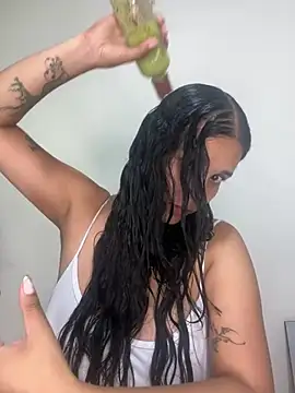 Snapshot of Annya-sweet chatting on March 1, 2025, 10:53 pm Annya-sweet online show from March 1, 2025, 10:53 pm