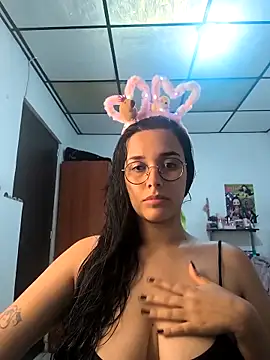 Snapshot of Annya-sweet chatting on October 31, 2025, 2:46 pm Annya-sweet online show from October 31, 2025, 2:46 pm