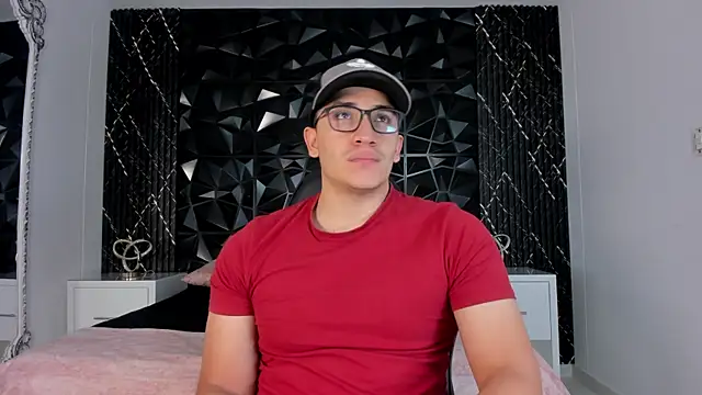 Snapshot of JeffDaltton chatting on December 22, 2025, 7:47 pm JeffDaltton online show from December 22, 2025, 7:47 pm