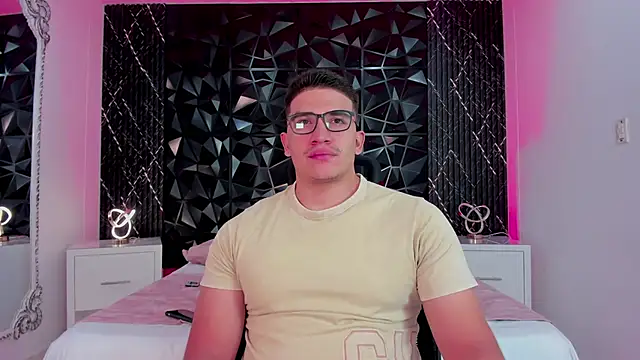 Snapshot of JeffDaltton chatting on December 17, 2025, 8:14 pm JeffDaltton online show from December 17, 2025, 8:14 pm