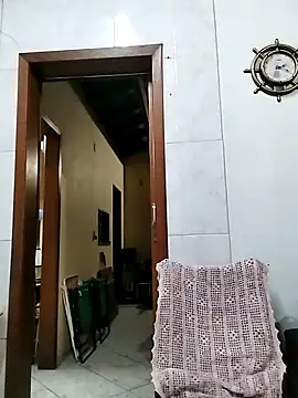 Snapshot of CrisSexShy chatting on January 19, 2026, 5:22 am CrisSexShy online show from January 19, 2026, 5:22 am