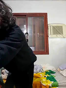 CrisSexShy online show from September 27, 2025, 4:07 am