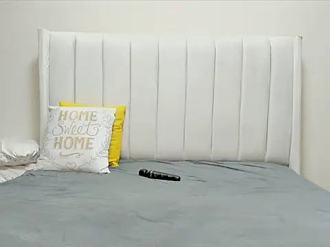  heavenlysent online show from November 7, 2025, 3:44 am