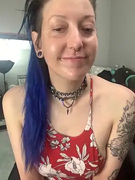 MissCumberdale online show from October 4, 2025, 5:58 pm