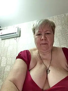 Snapshot of EffectFiona chatting on November 30, 2025, 1:39 am EffectFiona online show from November 30, 2025, 1:39 am