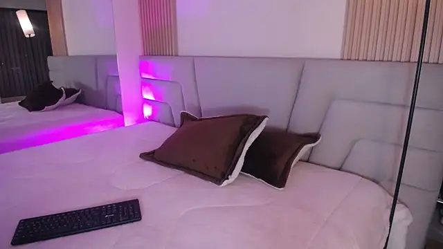 Miss Loise online show from January 12, 2026, 3:46 am