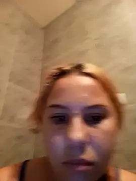 sexy couple29 online show from February 11, 2025, 10:39 pm