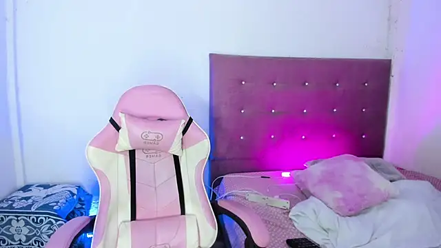 OSORIOMAFE online show from February 24, 2026, 2:56 am