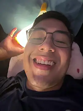 andrewmhilton  online show from February 10, 2026, 7:29 am