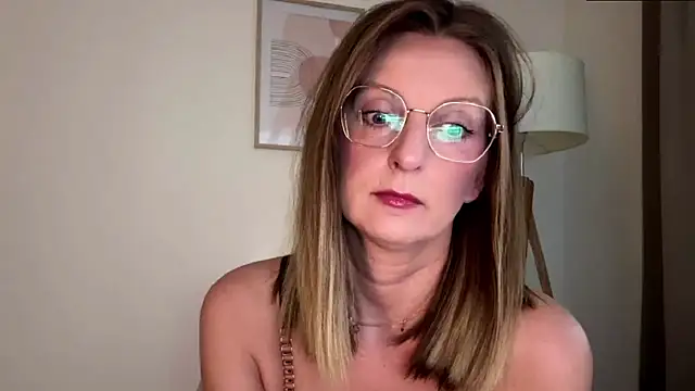 HornyJudith online show from February 4, 2026, 7:03 am