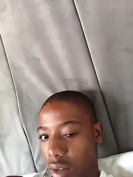 BLACK BOTTOM03 online show from March 16, 2026, 9:02 am