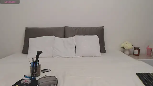 Snapshot of Kate001 chatting on February 1, 2025, 5:39 am Kate001 online show from February 1, 2025, 5:39 am