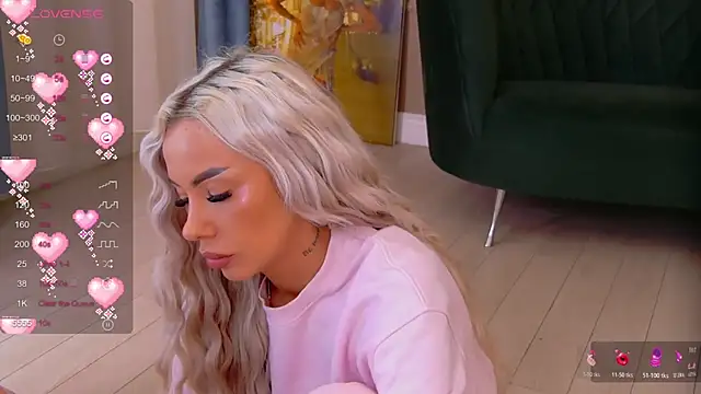 Snapshot of Bailey_Rush chatting on March 4, 2026, 6:04 pm Bailey Rush online show from March 4, 2026, 6:04 pm