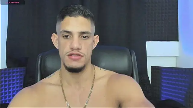 jhonnysnow17 online show from June 5, 2026, 6:52 am