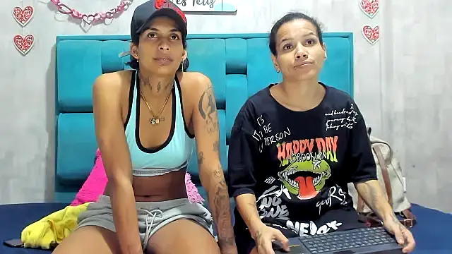 chicamir22 online show from November 21, 2025, 12:53 am