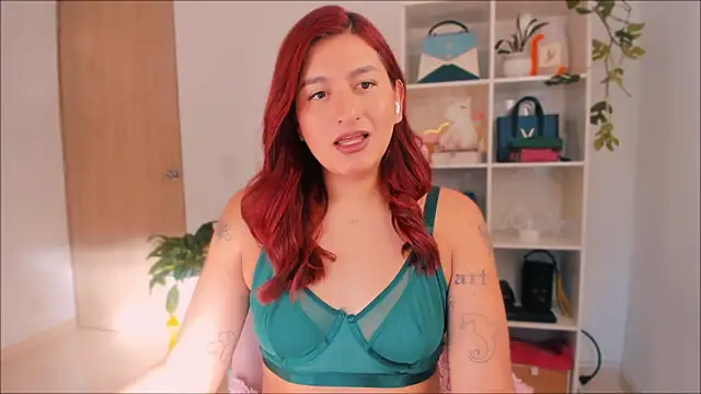 Snapshot of ari_artis chatting on November 2, 2025, 9:20 pm ari artis online show from November 2, 2025, 9:20 pm