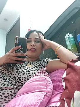 Poojabhabi101 online show from March 11, 2025, 8:52 am