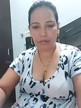 Poojabhabi101 online show from September 18, 2025, 6:16 am