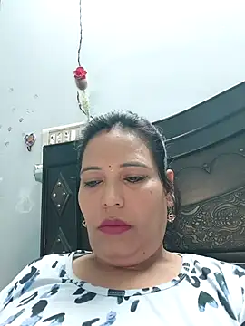 Poojabhabi101 online show from October 12, 2025, 6:48 am