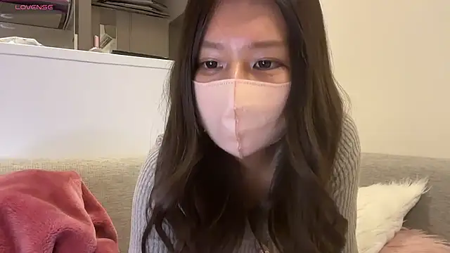 Snapshot of Ray-00 chatting on January 14, 2025, 9:35 am Ray-00 online show from January 14, 2025, 9:35 am