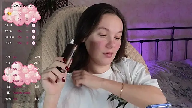 lil luna x online show from April 19, 2026, 10:01 pm