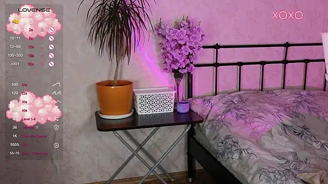 Snapshot of lil_luna_x chatting on November 18, 2025, 2:49 am lil luna x online show from November 18, 2025, 2:49 am