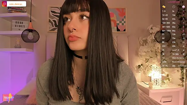 Snapshot of cute__cherry_ chatting on December 1, 2025, 3:07 am cute cherry online show from December 1, 2025, 3:07 am
