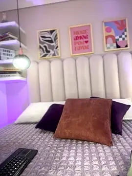 Snapshot of cute__cherry_ chatting on November 1, 2025, 7:52 pm cute cherry online show from November 1, 2025, 7:52 pm