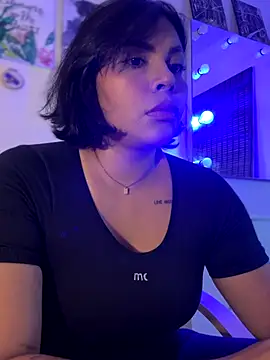 Snapshot of GigiiStone chatting on November 5, 2025, 9:29 pm GigiiStone online show from November 5, 2025, 9:29 pm