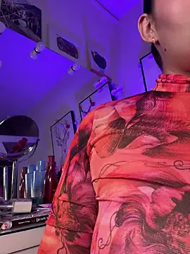 GigiiStone online show from February 24, 2026, 2:29 pm