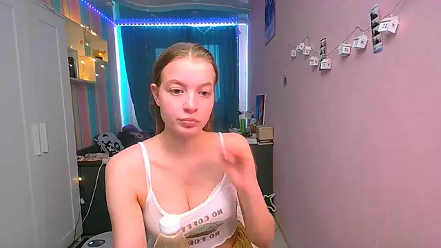 Snapshot of __Aphrodita__wow__ chatting on March 22, 2025, 12:46 pm Aphrodita wow online show from March 22, 2025, 12:46 pm