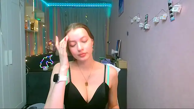 Snapshot of __Aphrodita__wow__ chatting on February 8, 2025, 1:33 pm Aphrodita wow online show from February 8, 2025, 1:33 pm