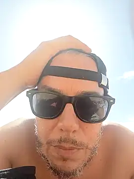 Snapshot of pigboybi chatting on September 20, 2025, 1:05 pm pigboybi online show from September 20, 2025, 1:05 pm