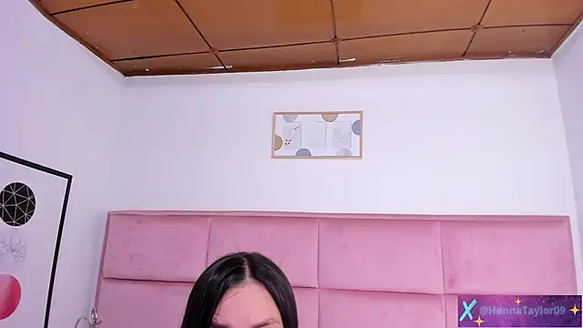 Snapshot of HannaTaylor chatting on March 20, 2025, 3:56 am HannaTaylor online show from March 20, 2025, 3:56 am