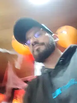 Snapshot of Andres_ramsey chatting on October 28, 2025, 1:06 am Andres ramsey online show from October 28, 2025, 1:06 am